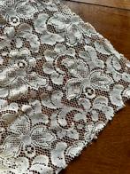 Prachtige kanten stof met bloemen, Hobby en Vrije tijd, Ophalen of Verzenden, Gebruikt