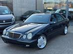 Mercedes-Benz // E-Klasse-220d // Avantgarde, Auto's, Mercedes-Benz, Automaat, Achterwielaandrijving, Zwart, Blauw