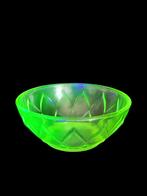 Plat rond Art Déco en uranium ou en vert Anna, Enlèvement ou Envoi