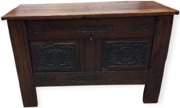 eiken koffer met valdeur.  beschikbaar voor biedingen