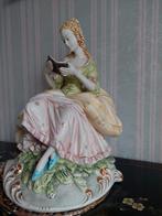 Dame leest boek boom is stuk⁹, Antiek en Kunst, Ophalen