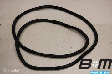 Portierrubber carrosseriezijde LV of RV Audi Q5 beschikbaar voor biedingen