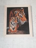 Borduurwerk tijger in kader, Hobby en Vrije tijd, Borduren en Borduurmachines, Ophalen, Nieuw, Handborduren