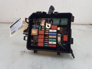 BOITIER FUSIBLES Opel Mokka (01-2020/-) (|9824510680|), Utilisé, Opel