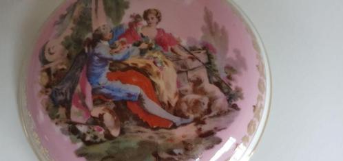 Bonbonnière en porcelaine de Limoges, comme neuve !, Antiquités & Art, Antiquités | Porcelaine, Enlèvement
