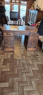 Bureau ancien avec 9 tiroirs à rafraîchir, Bureau