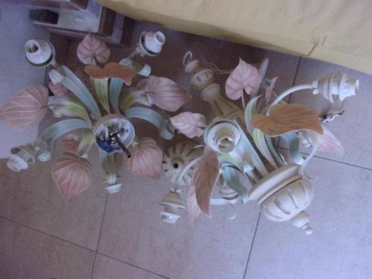 Set van 2 vintage kroonluchters in pasteltinten, Antiek en Kunst, Antiek | Verlichting, Ophalen of Verzenden