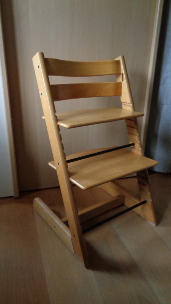 tripp trapp stoel van het merk stokke, Kinderen en Baby's, Kinderstoelen, Zo goed als nieuw, Meegroeistoel, Aanschuifbaar, Ophalen