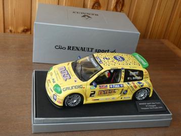 Renault Sport Clio Trophy #2 – Universal Hobbies 1/18