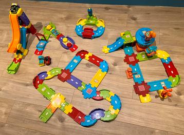 Vtech toet toet auto sets beschikbaar voor biedingen