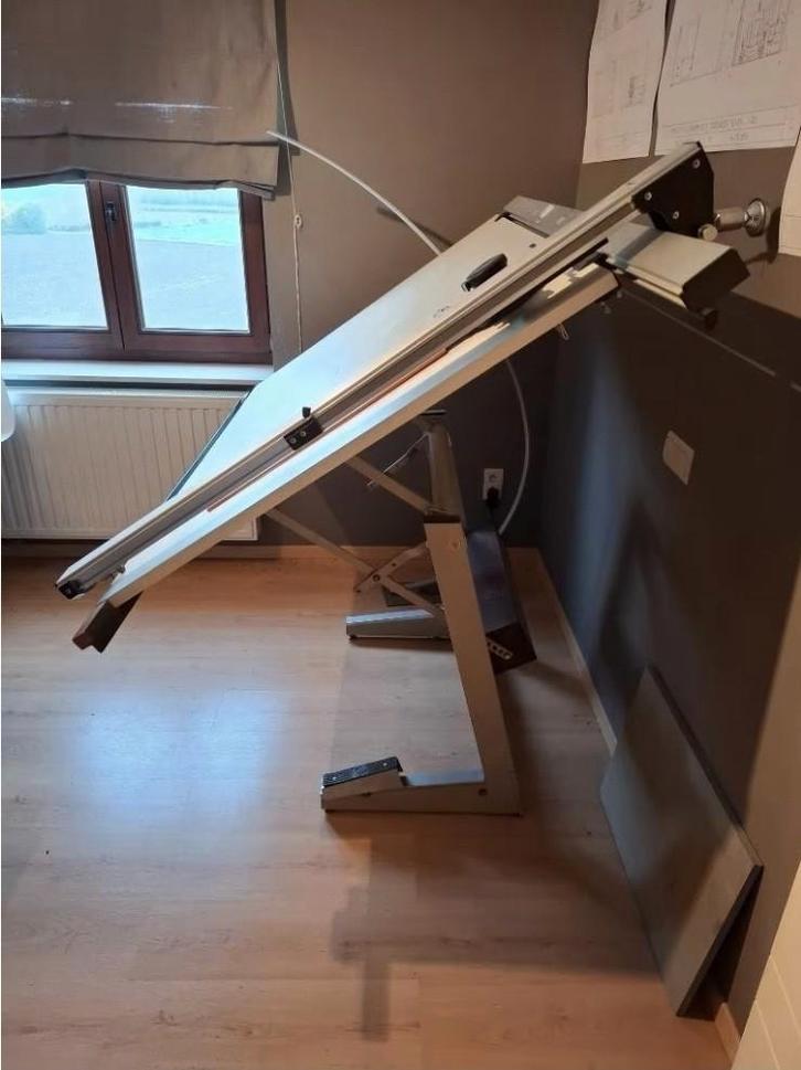 Futura Tekentafel, Doe-het-zelf en Bouw, Tekentafels, Gebruikt, 130 tot 150 cm, Ophalen of Verzenden