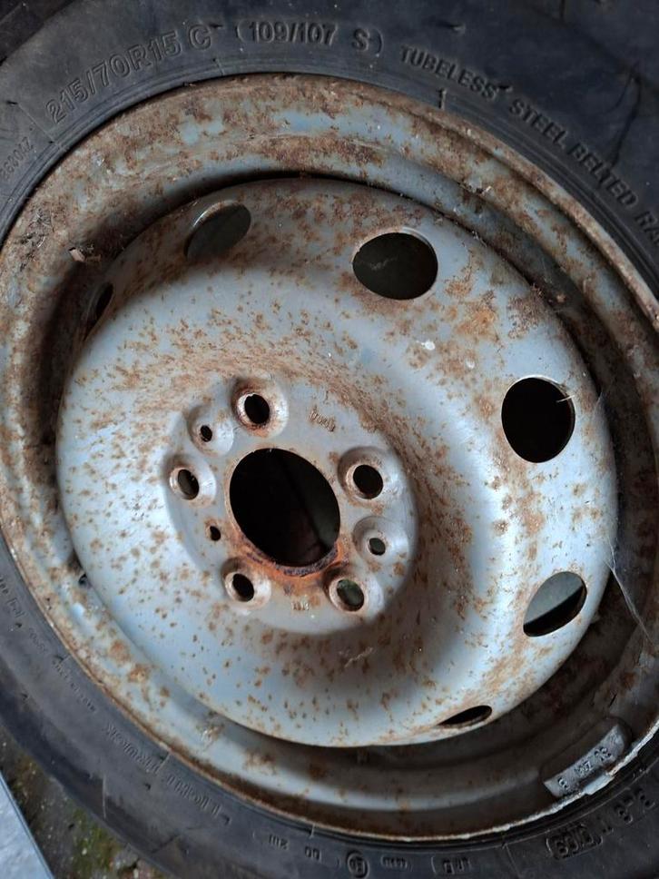 Nieuwe reserveband op velg., Caravans en Kamperen, Mobilhome-accessoires, Zo goed als nieuw, Ophalen