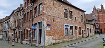 Charmante maison de commerce et d'habitation beschikbaar voor biedingen