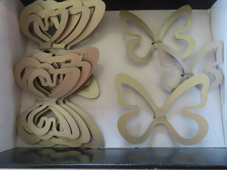 Umbra Fliterbye Wall Decor set of 19 NIEUWE vlinders, Huis en Inrichting, Woonaccessoires | Overige, Nieuw, Ophalen of Verzenden