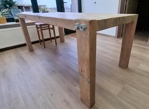 Stevige industriële tafel, Huis en Inrichting, Tafels | Eettafels, Zo goed als nieuw, Ophalen
