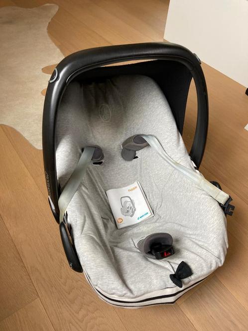 Maxi Cosi Pebble + hoes, Enfants & Bébés, Sièges auto, Utilisé, Maxi-Cosi, Ceinture de sécurité ou Isofix, Enlèvement