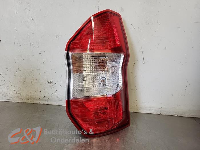 Feu arrière droit d'un Ford Transit Courier, Autos : Pièces & Accessoires, Éclairage, Ford, Utilisé, 3 mois de garantie, Enlèvement ou Envoi