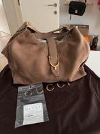 Sac à bandoulière Gucci en nubuck, Bijoux, Sacs & Beauté, Comme neuf, Shopper, Enlèvement ou Envoi