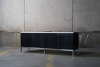 Florence Knoll dressoir, 150 tot 200 cm, 25 tot 50 cm, Design, Gebruikt