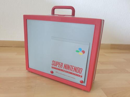 Originele Vintage Opbergkoffer Super Nintendo (SNES), Consoles de jeu & Jeux vidéo, Consoles de jeu | Nintendo Super NES, Utilisé