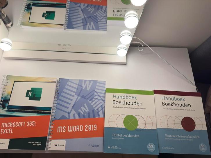 Boeken fiscaliteit accountancy/accounting&administration, Boeken, Studieboeken en Cursussen, Nieuw, Hogeschool, Ophalen