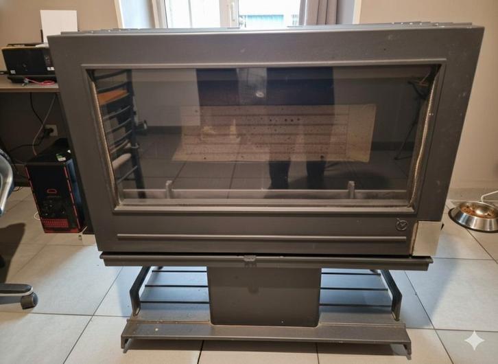 Poêle à bois Invicta Norman 12kW tout fonte – bûches 70/80cm, Maison & Meubles, Poêles, Utilisé, Poêle à bois, Bois, Enlèvement