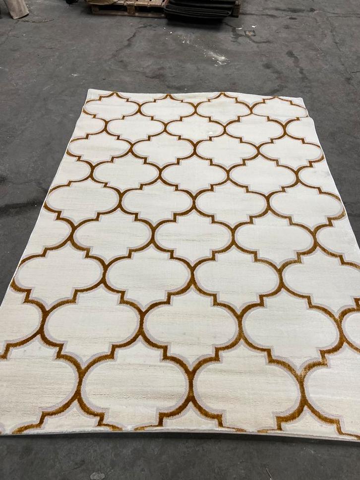 Stijlvol tapijt – 200 x 290 cm – crème met goud patroon, Huis en Inrichting, Stoffering | Tapijten en Vloerkleden, Zo goed als nieuw