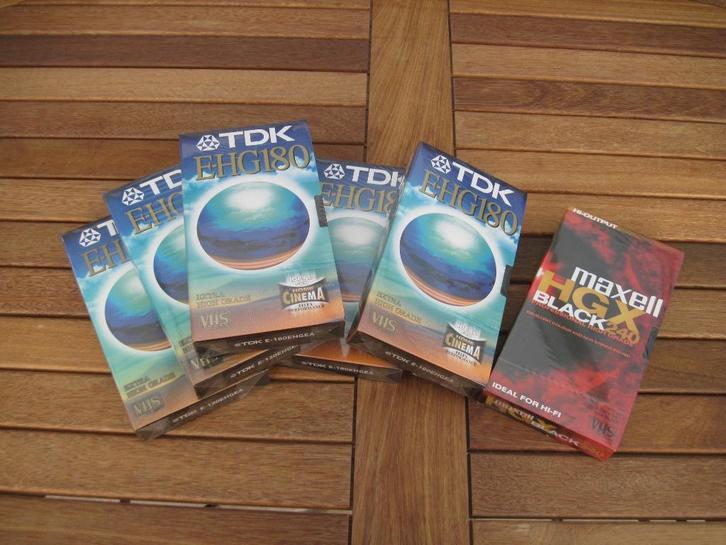 CASSETTES VHS hifi, Cd's en Dvd's, Cassettebandjes, Nieuw in verpakking, Onbespeeld, 2 t/m 25 bandjes, Ophalen of Verzenden