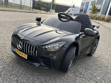 Mercedes GT-R AMG zwart 12V RC / Leder / Rubberband en MP3 