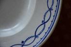 Plat ovale "Vieux Tournai" bleu - décor anneaux - 26x38- TBE, Antiek en Kunst, Antiek | Servies los, Ophalen of Verzenden