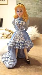 Alice in Wonderland beeld, Collections, Disney, Enlèvement