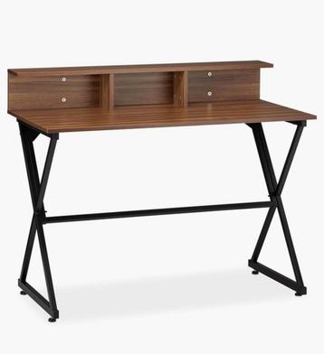 Houten bureau  beschikbaar voor biedingen