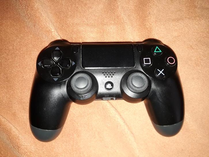 Manette Dualshock 4 pour PS4/PC avec sticks TMR, Consoles de jeu & Jeux vidéo, Consoles de jeu | Sony Consoles | Accessoires, Reconditionné
