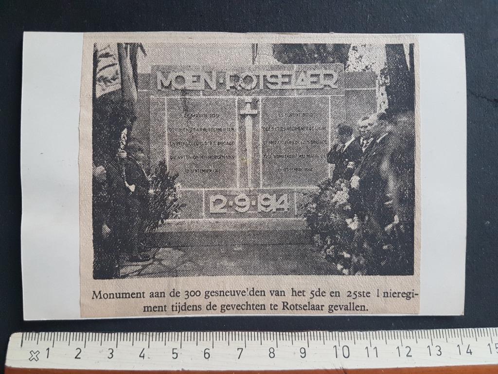Knipsel op postkaart: Rotselaar Oorlogsmonument 1914, Verzamelen, Militaria | Algemeen, Landmacht, Foto of Poster, Verzenden