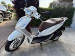Scooter piaggio medley 125cc, Ophalen, Overige modellen, 125 cc, Zo goed als nieuw