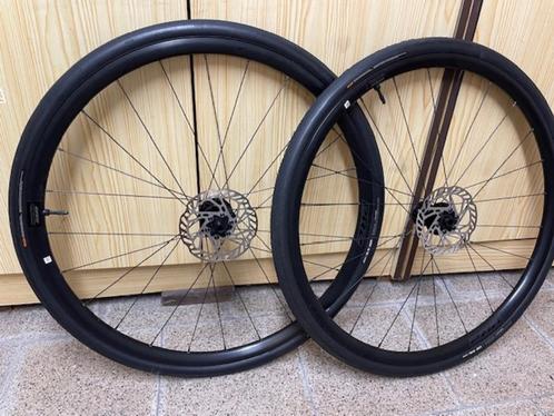 Set spiksplinternieuwe koerswielen uit Giant Defy Advanced, Fietsen en Brommers, Fietsen | Racefietsen, Nieuw, Giant, Ophalen