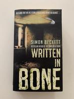Written in Bone, Simon Beckett, in perfect condition, Boeken, Ophalen of Verzenden, Zo goed als nieuw
