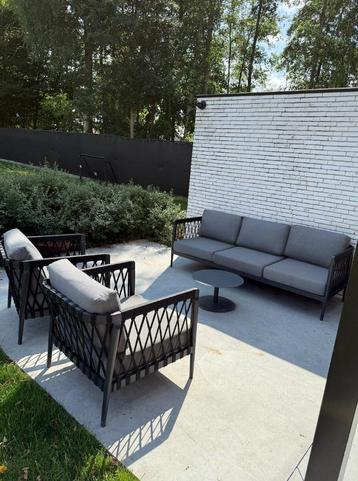 Zwart-grijze loungeset voor tuin of terras – met kussens beschikbaar voor biedingen