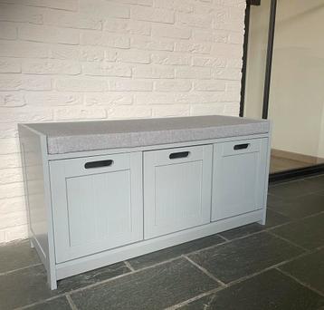 Schoenenkast 90x45x35cm beschikbaar voor biedingen