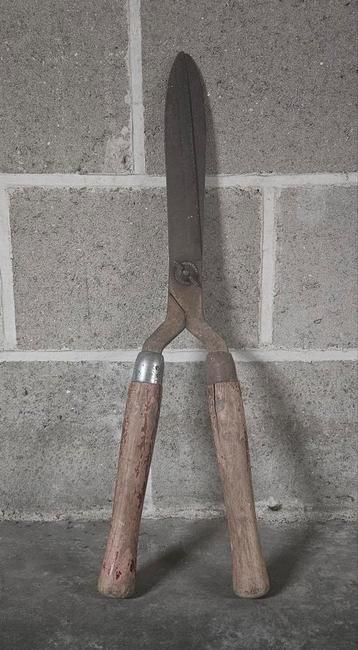 Heggeschaar beschikbaar voor biedingen