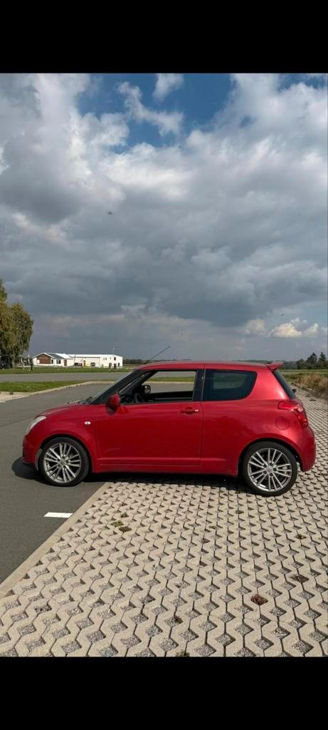 Suzuki Swift édition Sport !, Auto's, Suzuki, Particulier, Swift, ABS, Alarm, Isofix, Euro 4, Rood, Leder, Ophalen