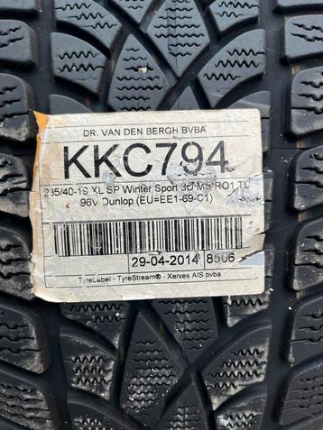 2 dunlop banden 235/40/19 beschikbaar voor biedingen