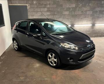 Ford Fiesta * 1.2 Benzine * Airco * Gekeurd voor verkoop * beschikbaar voor biedingen