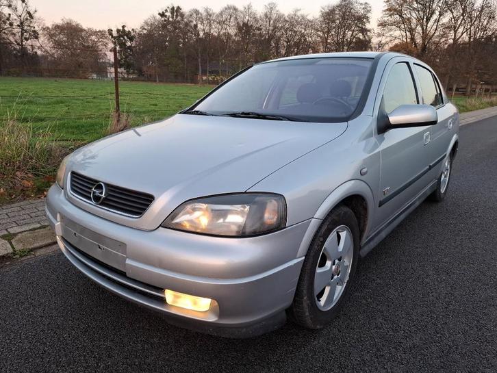 Opel Astra 1.6i 100 Pk Benzine 5 Deurs Klimaat, Auto's, Opel, Particulier, Te koop, Astra, ABS, Airbags, Airconditioning, Boordcomputer