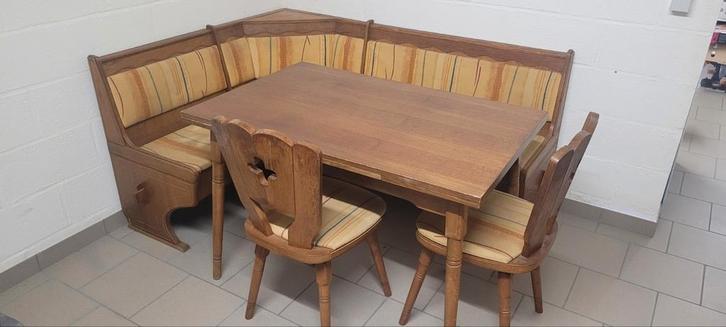 Banquette coin cuisine, Maison & Meubles, Cuisine | Éléments de cuisine, Enlèvement