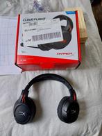Een headset: HyperXHyperX Cloud Flight Draadloze Gaming Head, Volumeregelaar, On-ear, Ophalen of Verzenden, Zo goed als nieuw