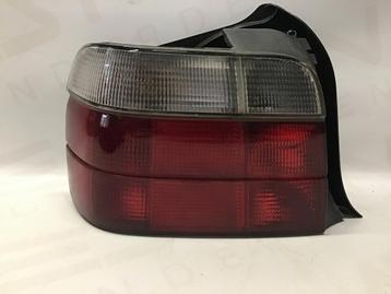 Achterlicht links BMW E36 compact 9402924 beschikbaar voor biedingen