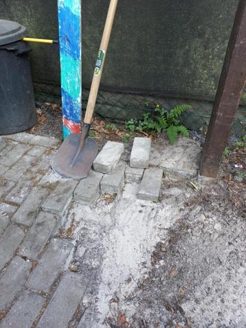 Betonklinkers gratis af te halen, Béton, Enlèvement, Utilisé, Briques