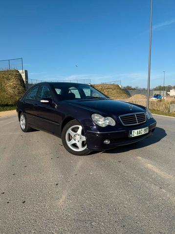 Mercedes c320 // 46 678km beschikbaar voor biedingen