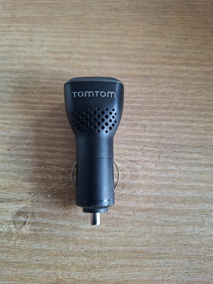 Dubbele TomTom-oplader met hoge snelheid, Telecommunicatie, Mobiele telefoons | Telefoon-opladers, Zo goed als nieuw, Ophalen